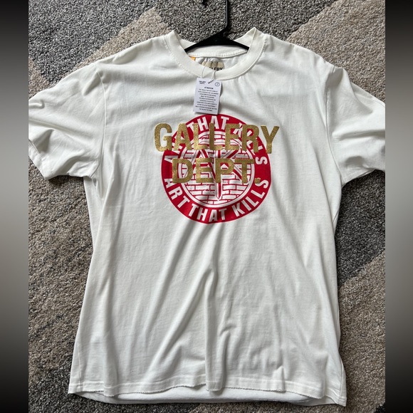 Gallery department t shirt